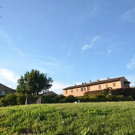 Il Paradisino San Gimignano's Countryside Сан-Джиминьяно